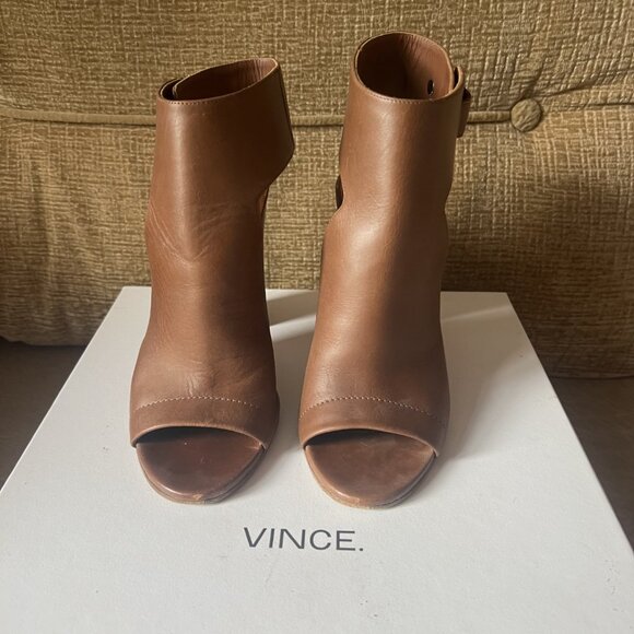 VINCE ANKLE BOOTS S7 - Picture 1 of 4